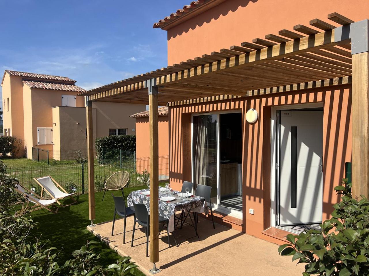 Residence Hoteliere Les Hameaux De Saint Cyprien Appartement 2 Chambres Lecci Eksteriør billede
