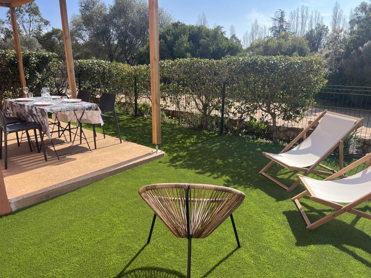Residence Hoteliere Les Hameaux De Saint Cyprien Appartement 2 Chambres Lecci Eksteriør billede