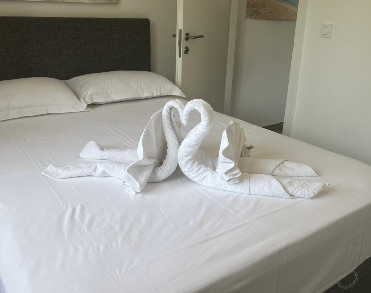 Residence Hoteliere Les Hameaux De Saint Cyprien Appartement 2 Chambres Lecci Eksteriør billede