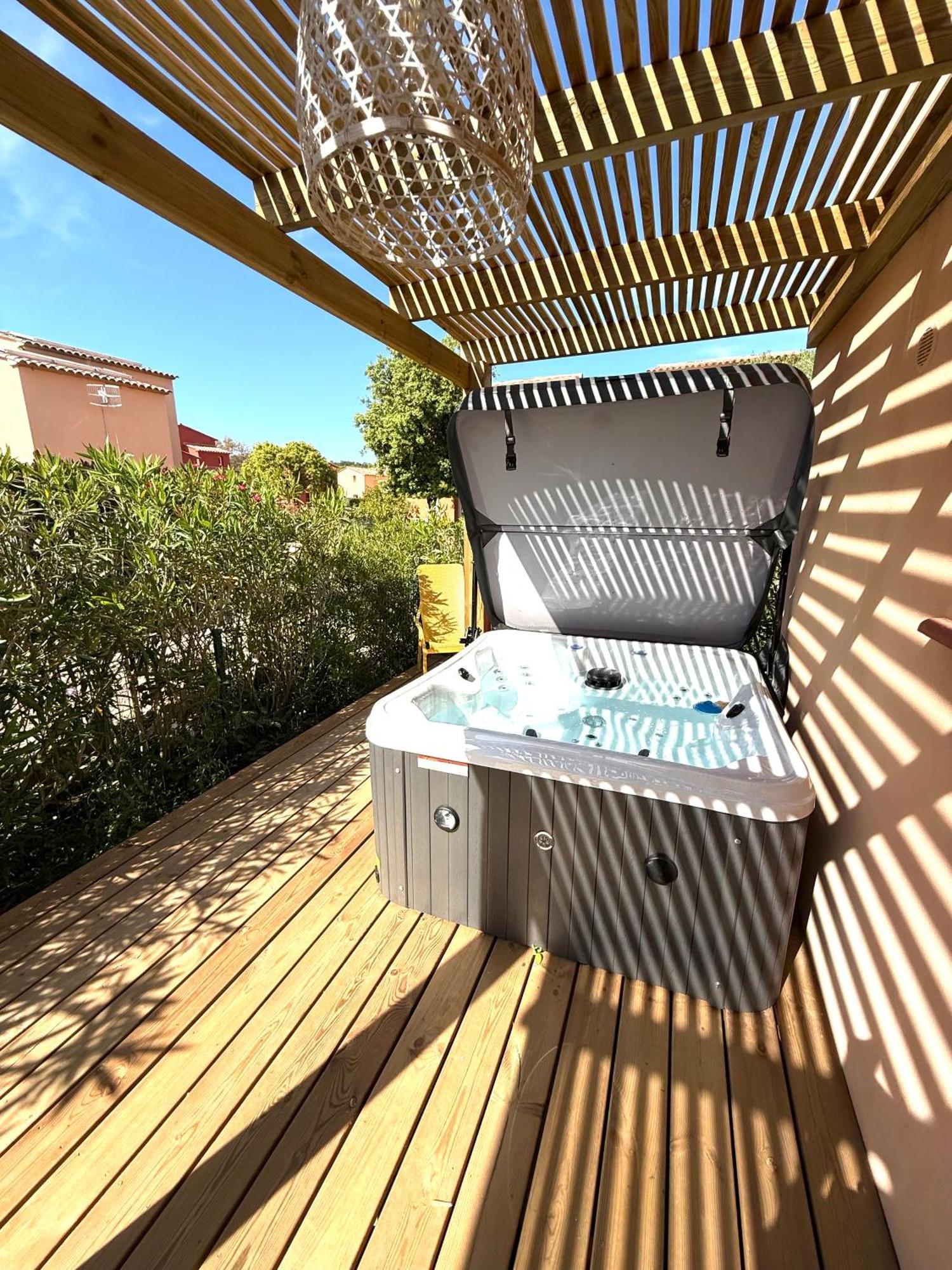Residence Hoteliere Les Hameaux De Saint Cyprien Appartement 2 Chambres Lecci Eksteriør billede